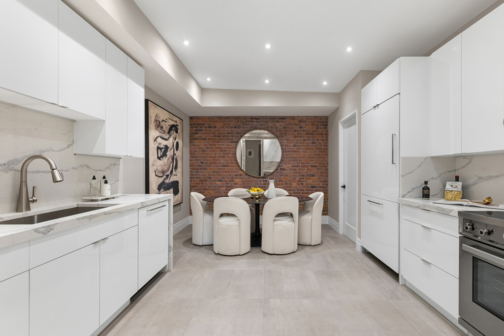 457 Broome Street - Photo 14