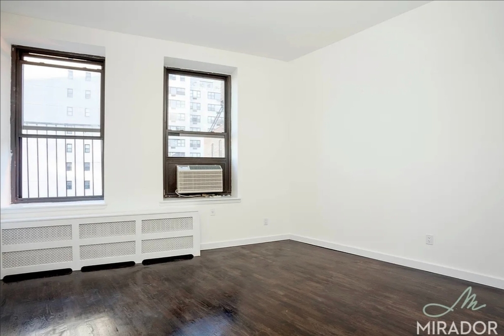 65 4th Avenue - Photo 0