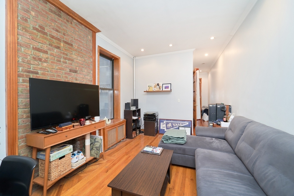 798 9th Avenue - Photo 1