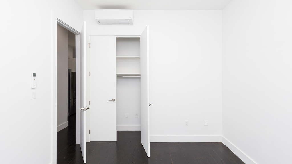 1446 Flatbush Ave - Photo 11