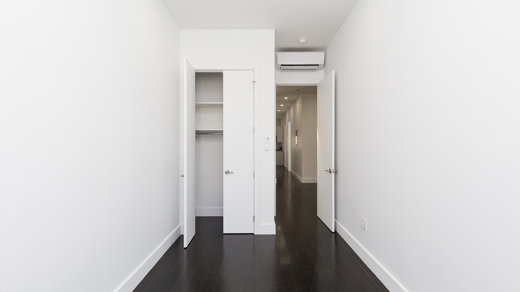 1446 Flatbush Ave - Photo 3
