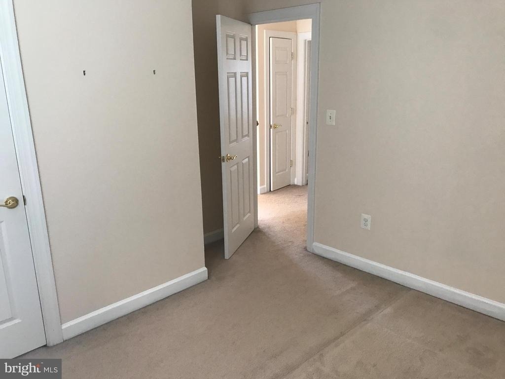 8010 Duck Pond Terrace - Photo 11