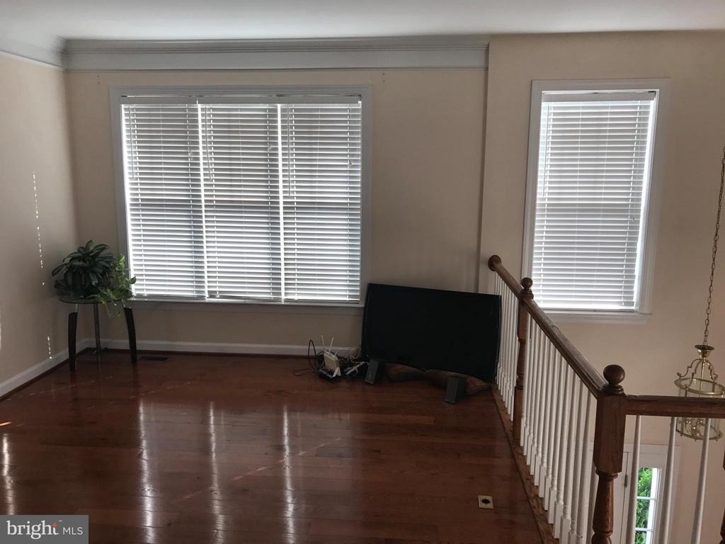 8010 Duck Pond Terrace - Photo 6