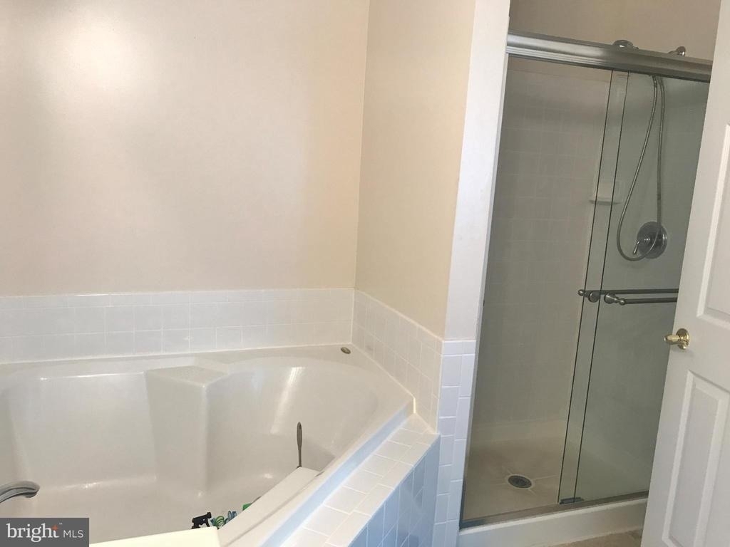 8010 Duck Pond Terrace - Photo 18
