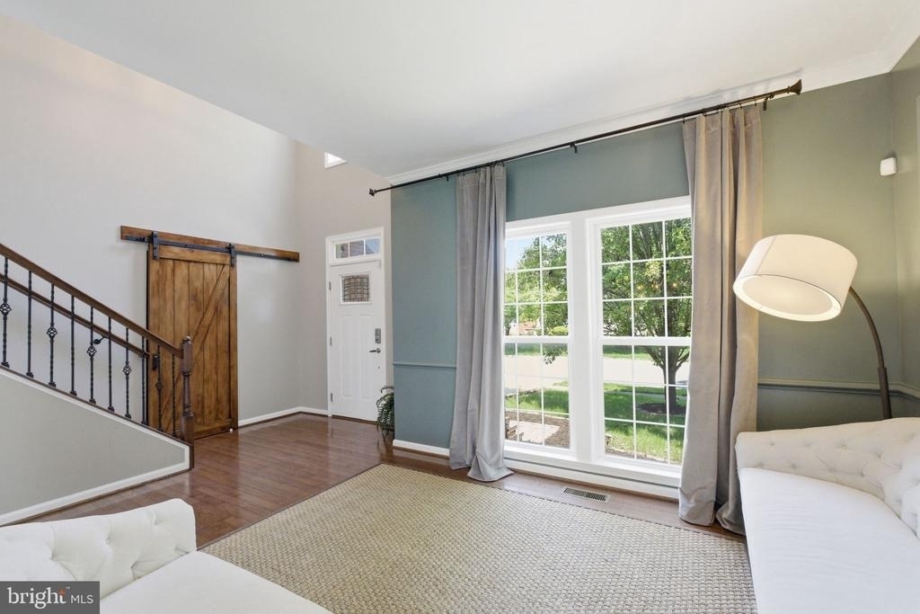 25403 Vacation Place - Photo 3