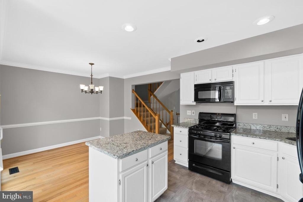 3740 Farmland Drive - Photo 12