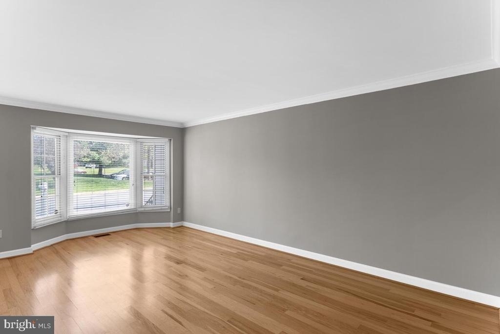 3740 Farmland Drive - Photo 4