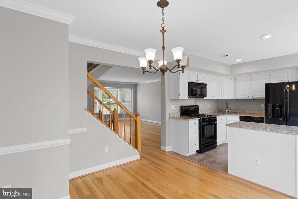 3740 Farmland Drive - Photo 6