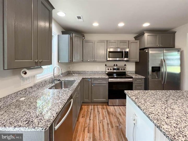 433 Deerwood Drive - Photo 3