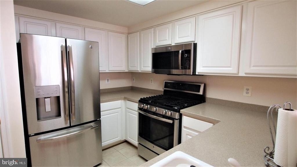 3830 9th Street N - Photo 2