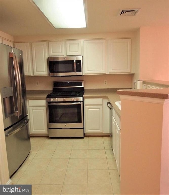 3830 9th Street N - Photo 4