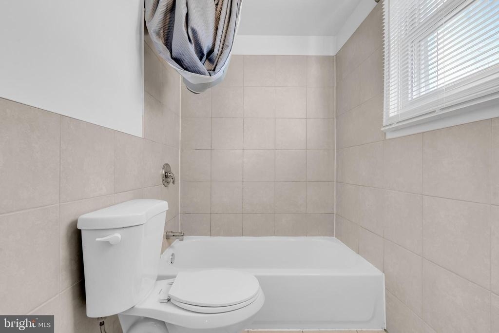 1910 Dudley Street - Photo 16
