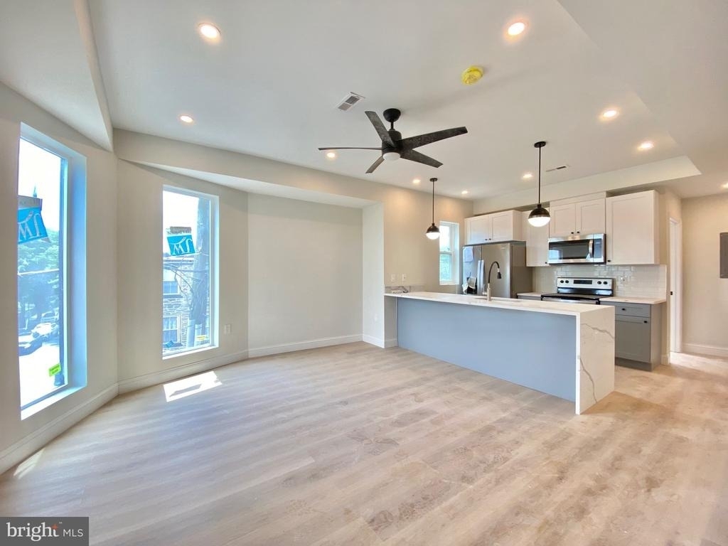 6100 Ridge Avenue - Photo 0
