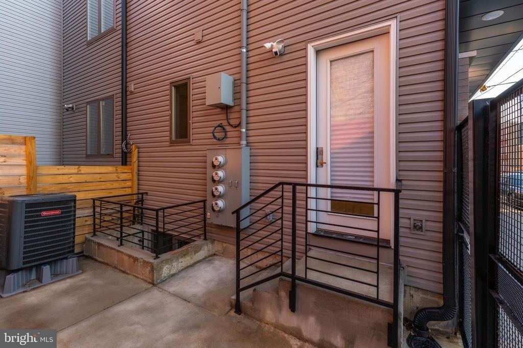 920 N 15th Street - Photo 23