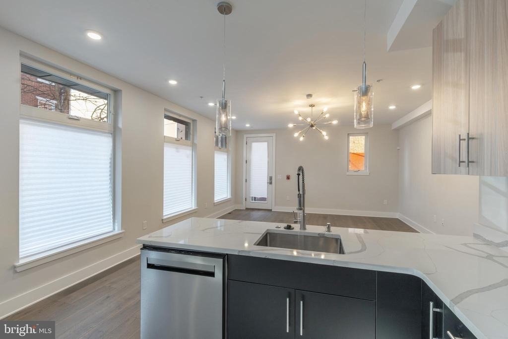920 N 15th Street - Photo 8