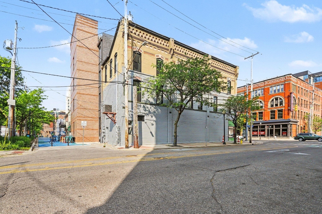 280 E Michigan Avenue - Photo 0