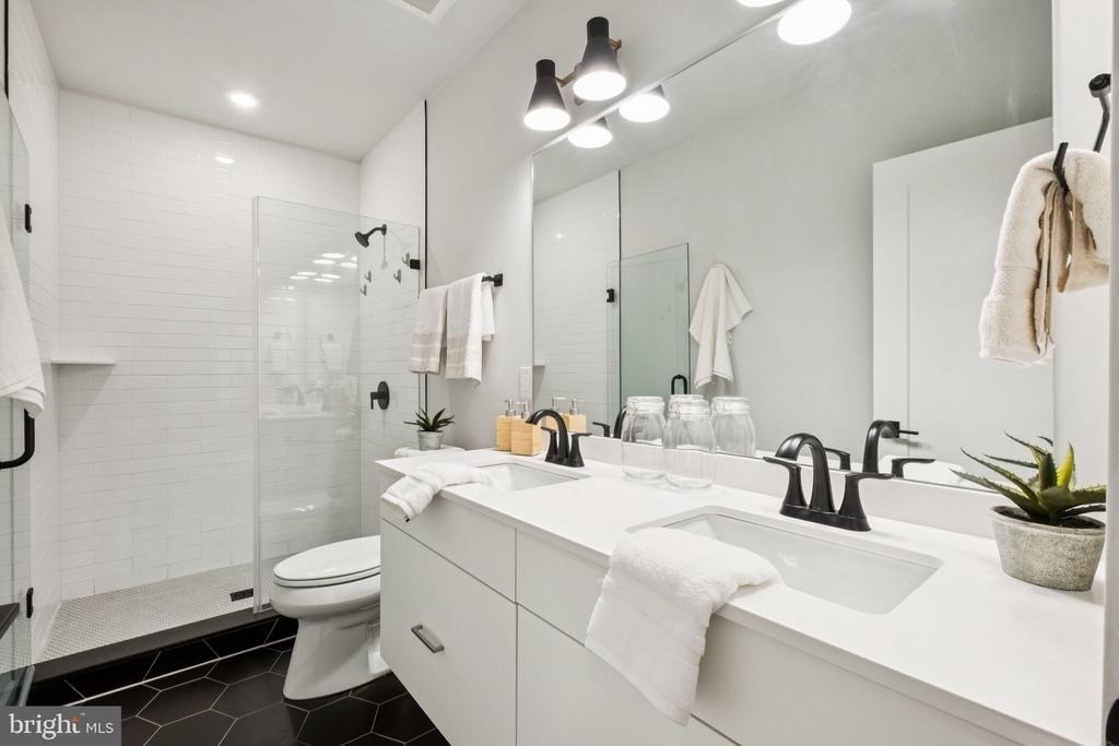 6910 Ridge Avenue - Photo 23