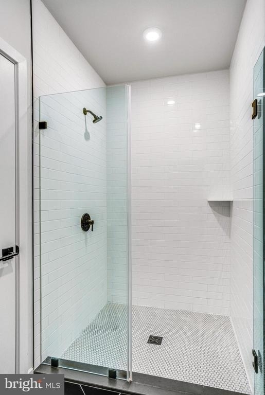 6910 Ridge Avenue - Photo 8