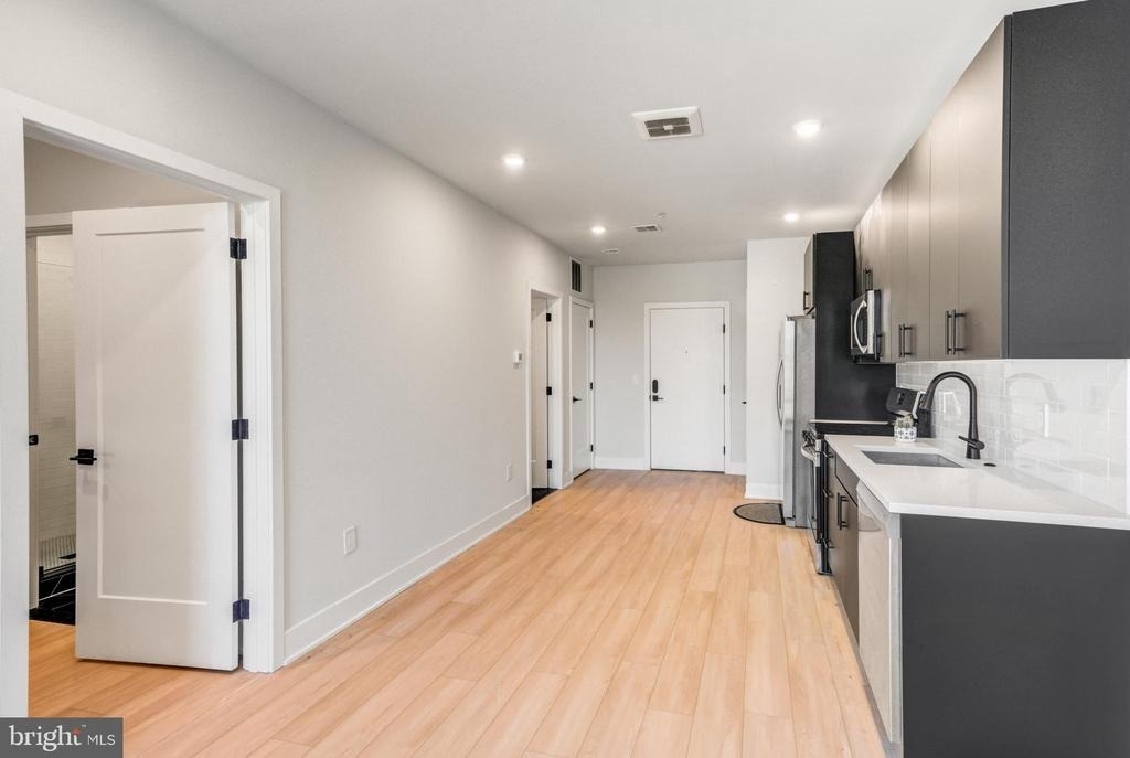 6910 Ridge Avenue - Photo 2