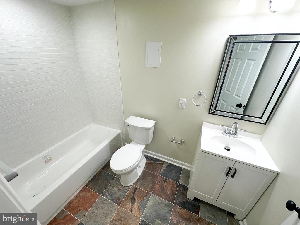 183 W Norris Street - Photo 16