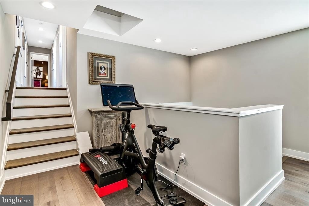 305 Green Street - Photo 14