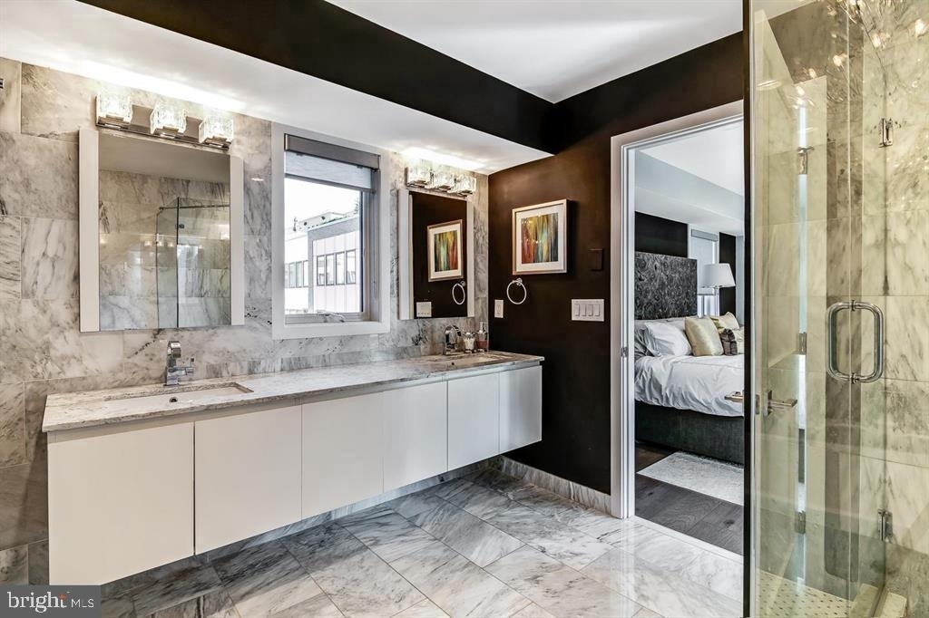 305 Green Street - Photo 22