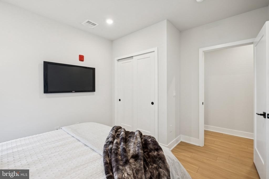 6910 Ridge Avenue - Photo 14