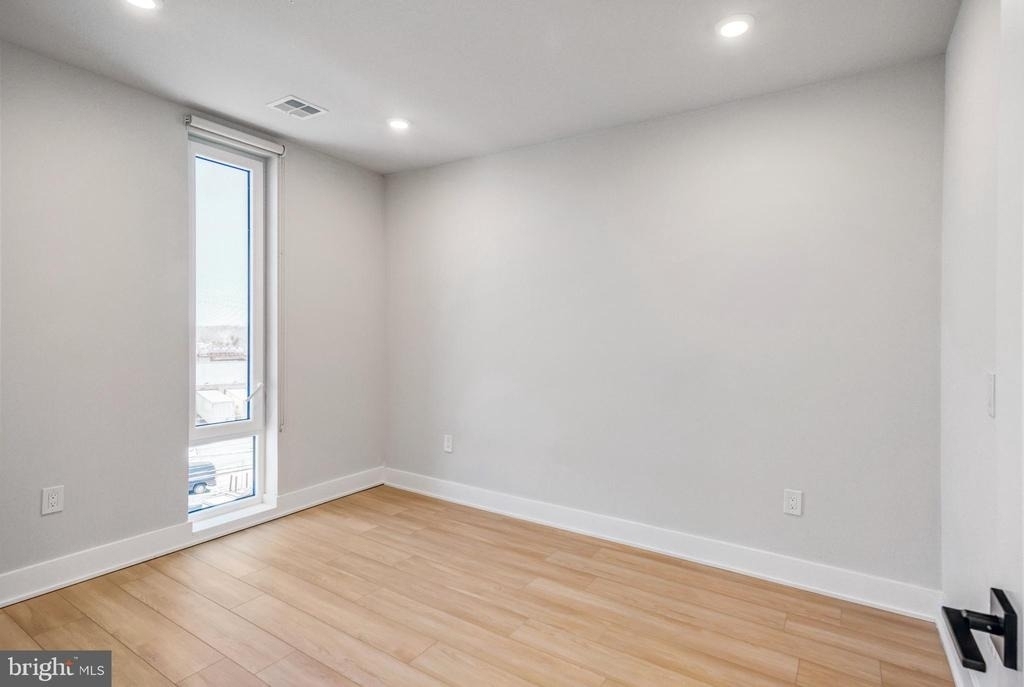 6910 Ridge Avenue - Photo 44