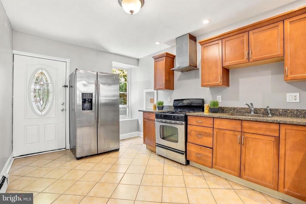 4441 Silverwood Street - Photo 3