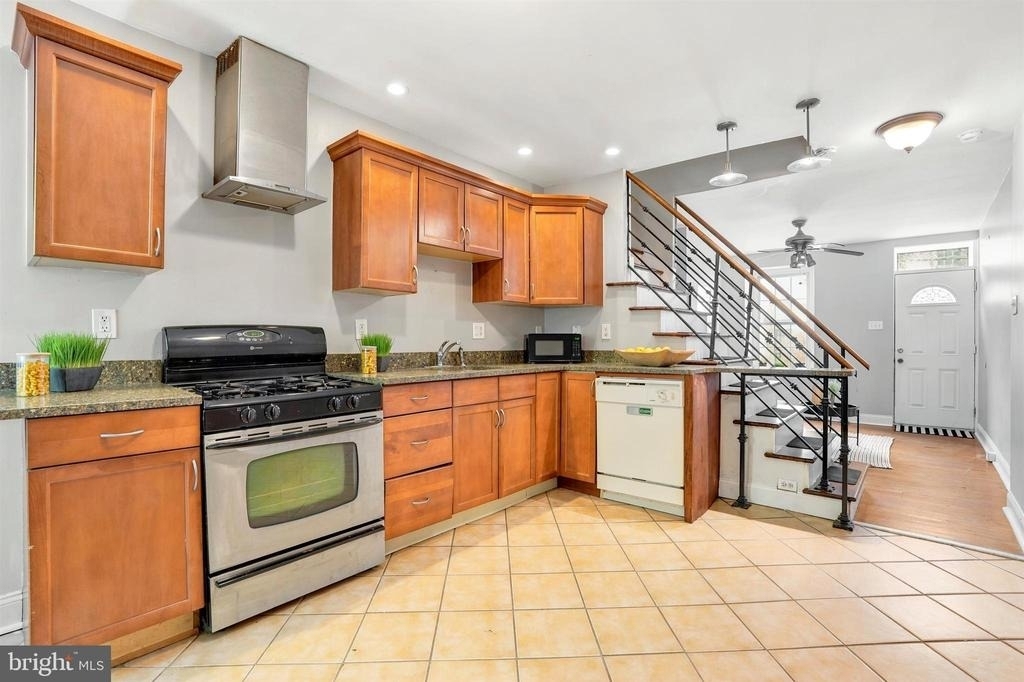 4441 Silverwood Street - Photo 4