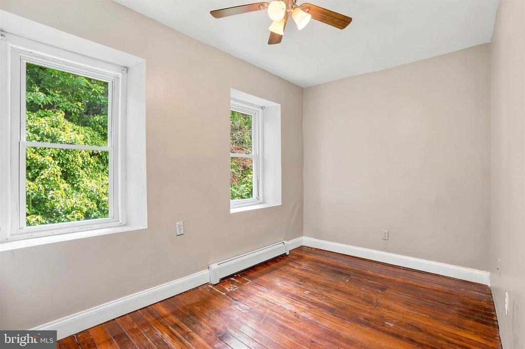 4441 Silverwood Street - Photo 9