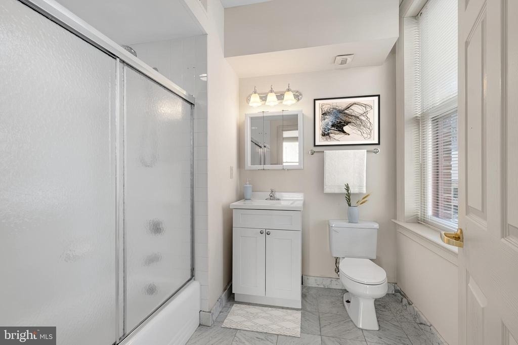 204 S 17th Street - Photo 3