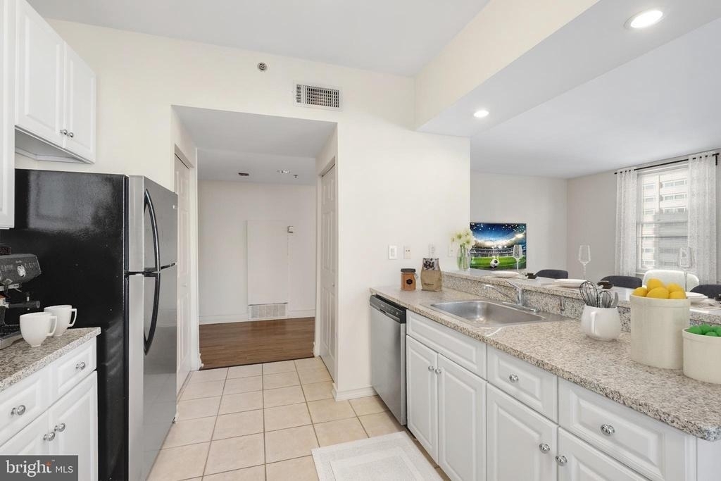 204 S 17th Street - Photo 1