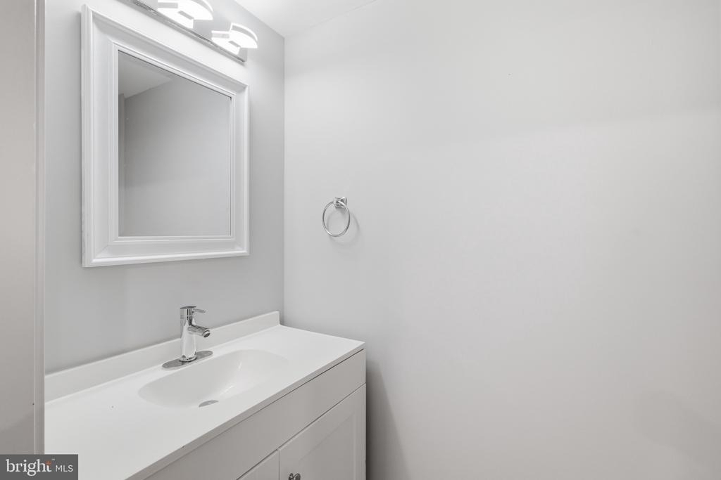 2500 N Mascher Street - Photo 13