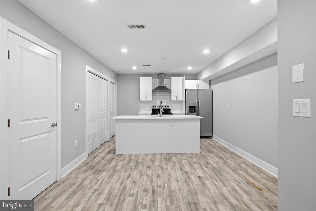 2500 N Mascher Street - Photo 12