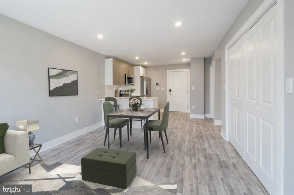 2500 N Mascher Street - Photo 0