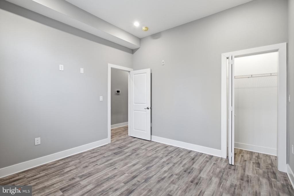 2500 N Mascher Street - Photo 6
