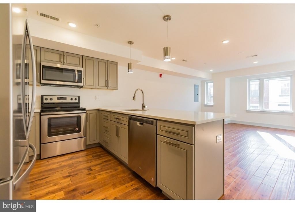 1515 Brown Street - Photo 2