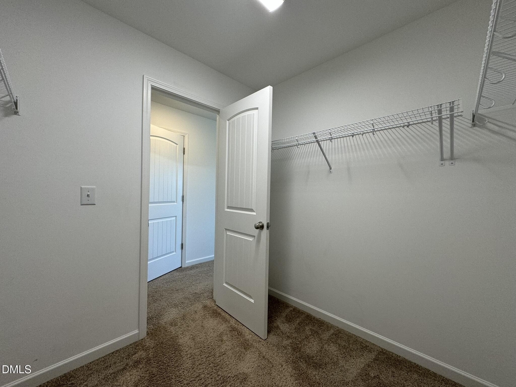 913 Briar Gate Drive - Photo 32