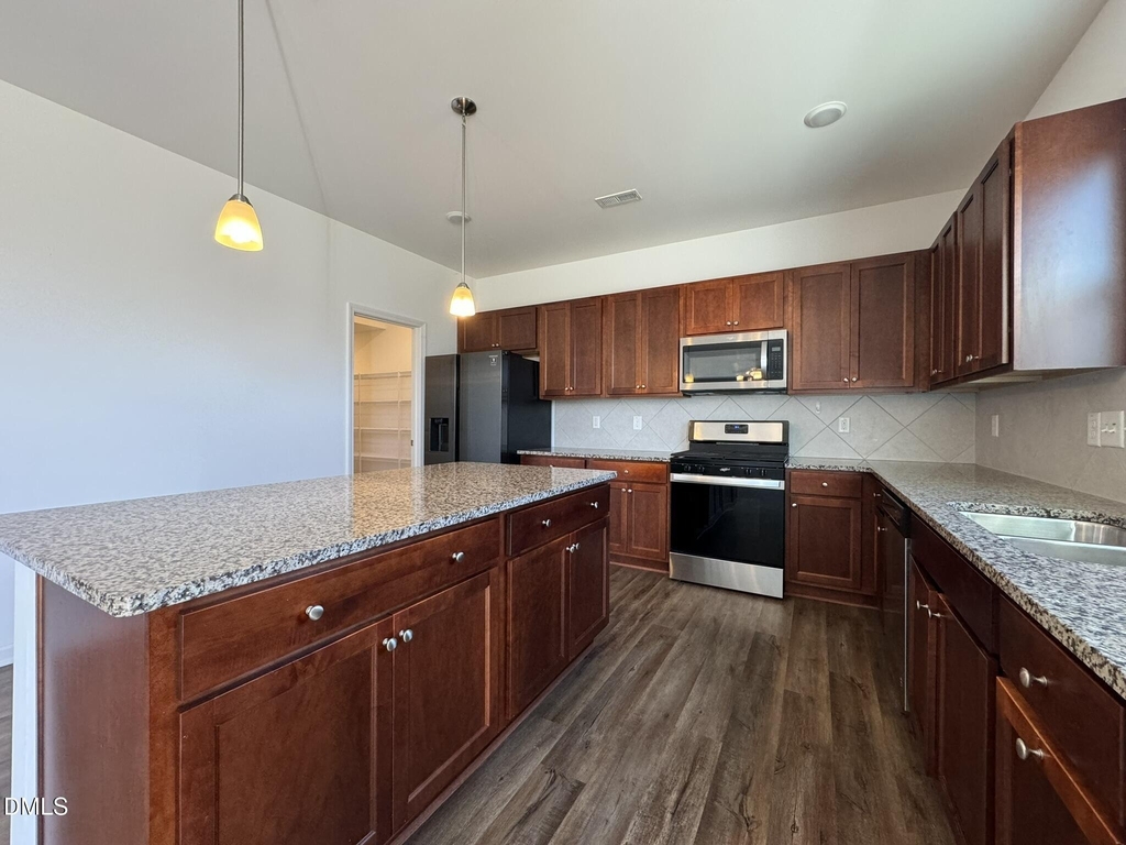 913 Briar Gate Drive - Photo 10
