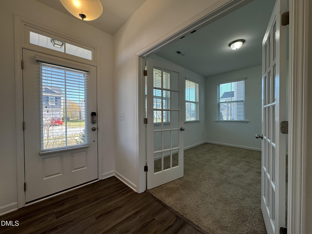 913 Briar Gate Drive - Photo 3