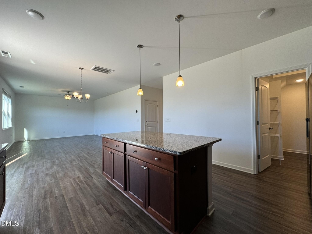 913 Briar Gate Drive - Photo 11