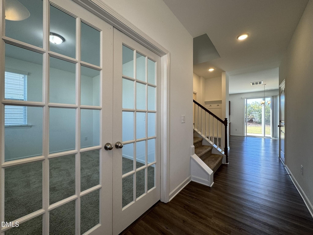 913 Briar Gate Drive - Photo 5