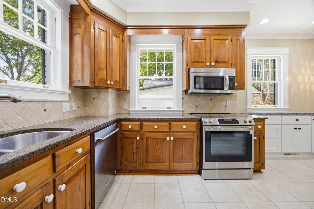 2203 Saint Marys Street - Photo 12