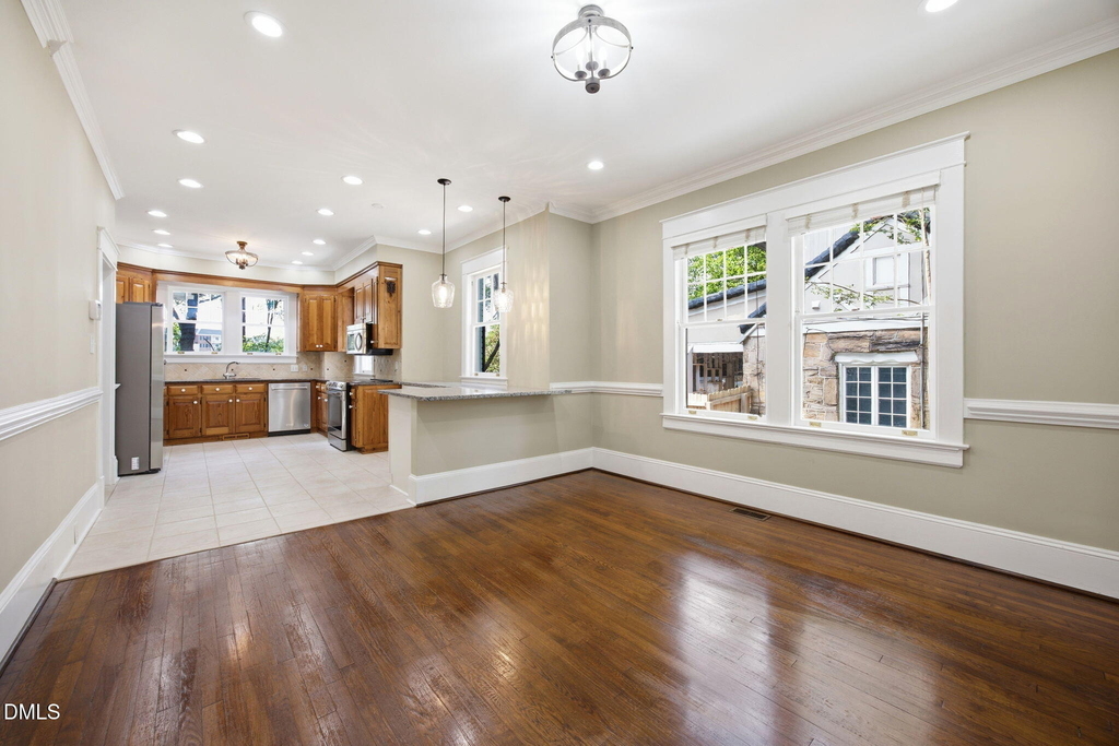 2203 Saint Marys Street - Photo 8