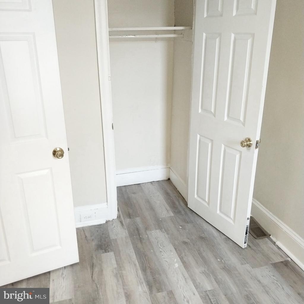 2846 W Wishart Street - Photo 11