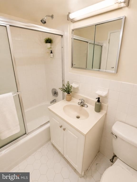 224 W Rittenhouse Square - Photo 3