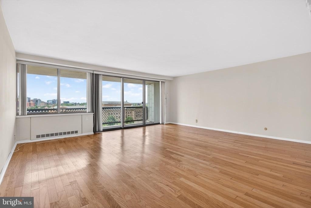 2401 Pennsylvania Avenue - Photo 8