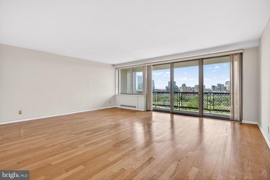 2401 Pennsylvania Avenue - Photo 12