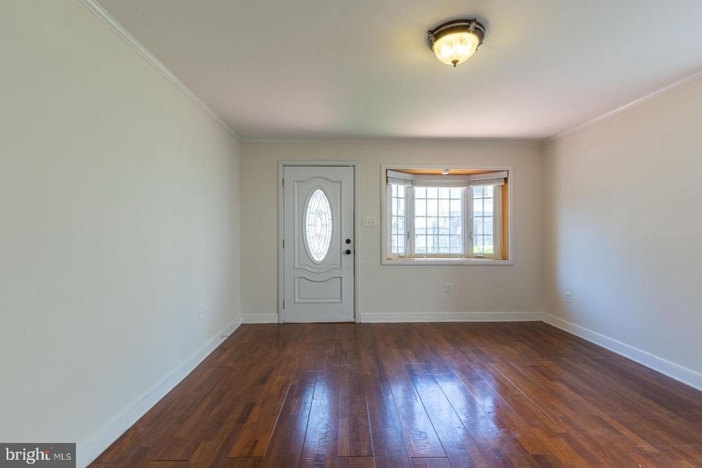 1439 E Oxford Street - Photo 5